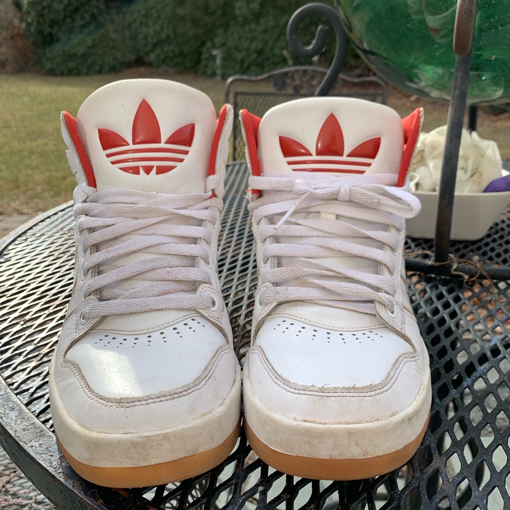 Men’s Adidas sneakers